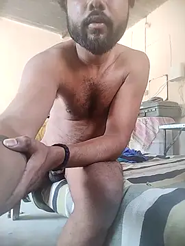 Snapshot of pura43 chatting on February 21, 8:40 am pura43 online show from February 21, 8:40 am