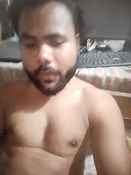 Snapshot of pura43 chatting on March 21, 6:18 pm pura43 online show from March 21, 6:18 pm