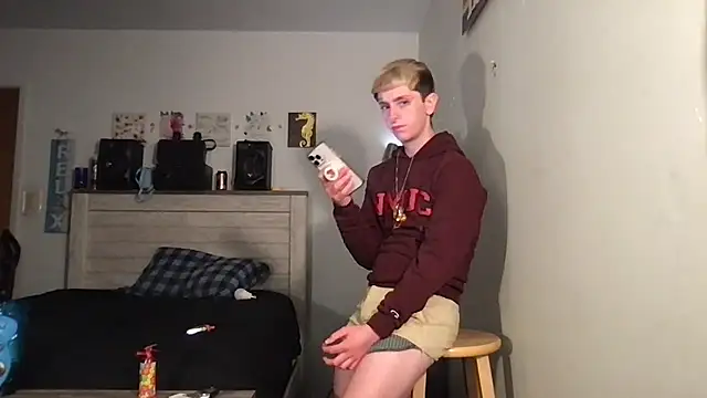 twentywithafelonyy online show from February 4, 10:54 am