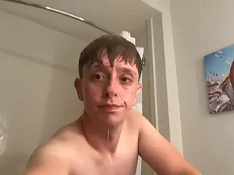 twentywithafelonyy online show from June 19, 7:56 am