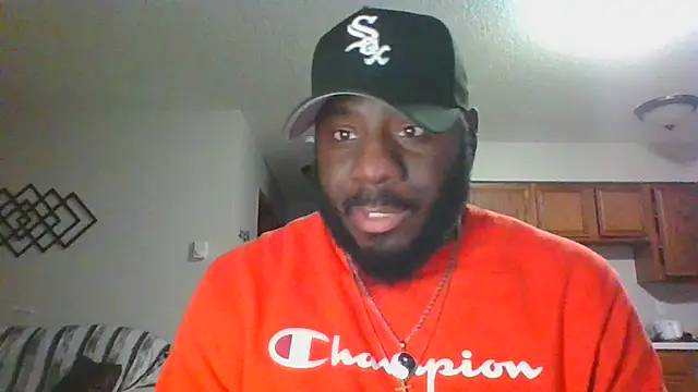 Snapshot of Stayinalive1992 chatting on March 16, 3:14 am Stayinalive1992 online show from March 16, 3:14 am