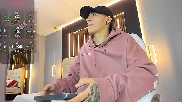 Lobo 17  online show from March 12, 3:34 am