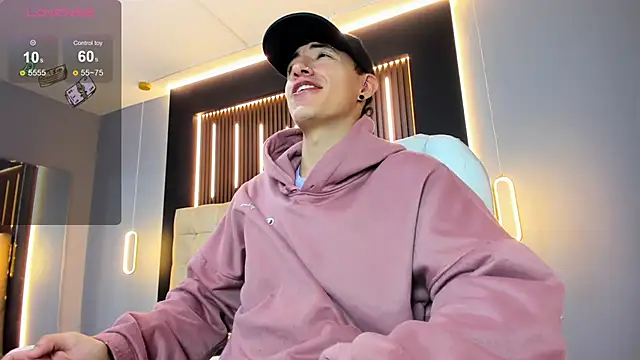 Lobo 17  online show from April 8, 3:39 am