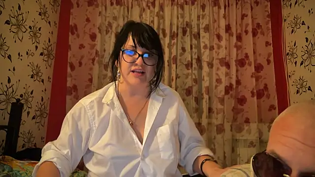 Snapshot of StellarTeam chatting on January 23, 8:56 pm StellarTeam online show from January 23, 8:56 pm