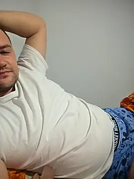 Snapshot of KarlosCarutox chatting on October 3, 7:11 pm KarlosCarutox online show from October 3, 7:11 pm