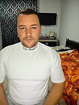 Snapshot of KarlosCarutox chatting on October 18, 5:25 pm KarlosCarutox online show from October 18, 5:25 pm