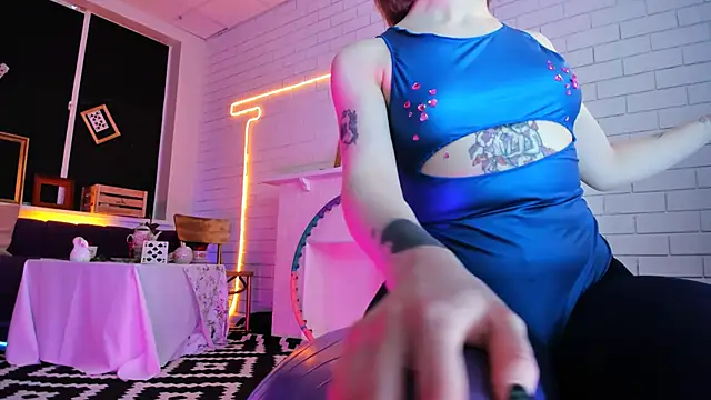 AphexQueen online show from December 28, 6:18 pm