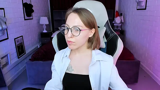 AphexQueen online show from January 11, 1:11 pm