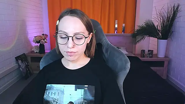 AphexQueen online show from January 14, 9:24 am