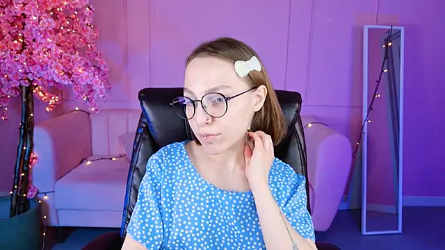 AphexQueen online show from January 19, 1:22 pm