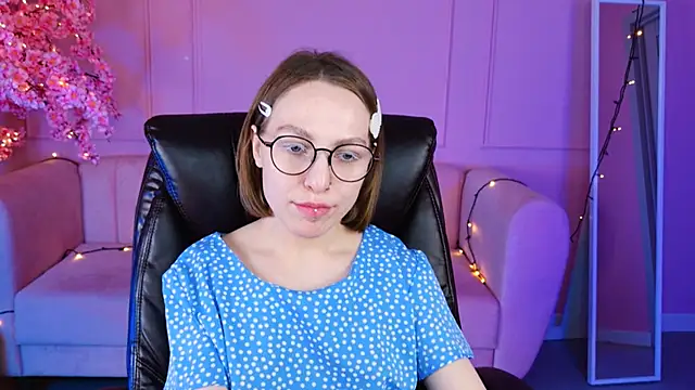 AphexQueen online show from January 19, 4:25 pm