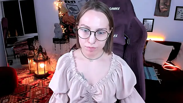 AphexQueen online show from January 22, 4:23 pm