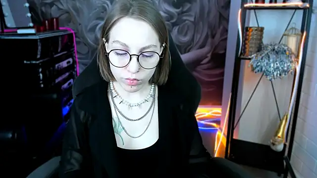 AphexQueen online show from January 24, 9:17 am