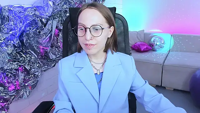 AphexQueen online show from January 26, 1:15 pm