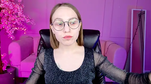 AphexQueen online show from January 28, 4:19 pm