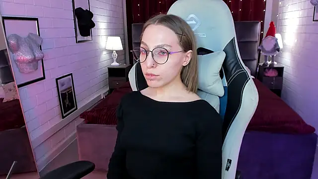 AphexQueen online show from February 5, 1:11 pm