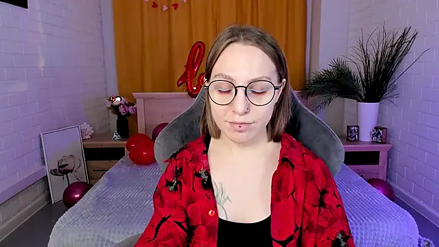 AphexQueen online show from February 12, 1:06 pm