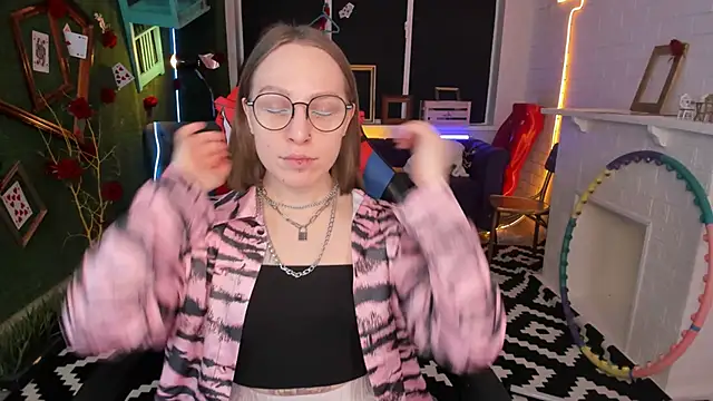 AphexQueen online show from February 26, 1:08 pm