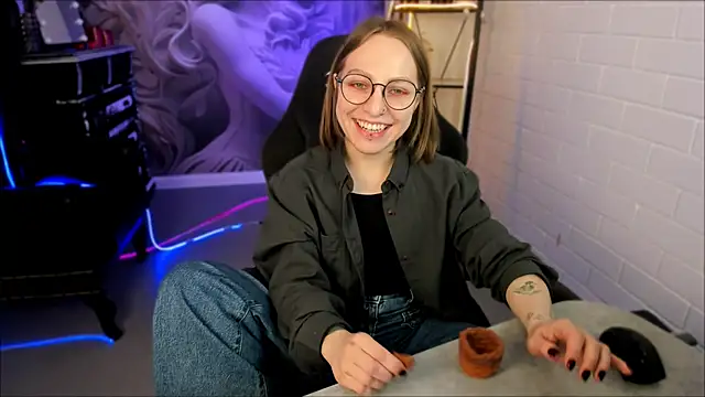 AphexQueen online show from February 27, 12:13 pm