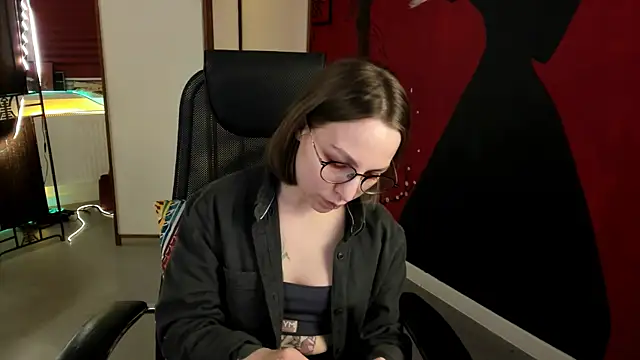 AphexQueen online show from March 8, 4:06 pm