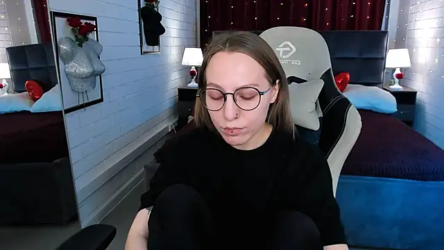 AphexQueen online show from March 20, 3:14 pm