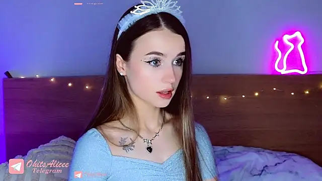  OhitsMe online show from December 4, 8:45 am