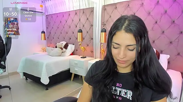 Snapshot of GISELA_RODRIGUEZ chatting on January 15, 11:21 am GISELA RODRIGUEZ online show from January 15, 11:21 am