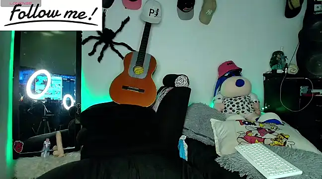 twink sebas  online show from December 5, 11:29 pm