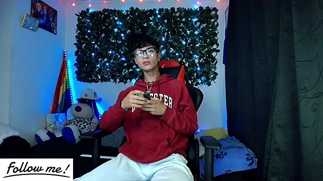 twink sebas  online show from January 11, 4:16 am