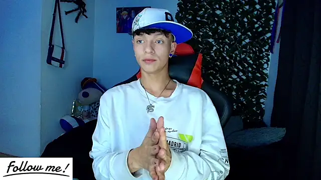 twink sebas  online show from January 31, 6:13 am