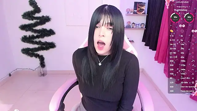 misshoneyxxx online show from January 3, 12:43 am