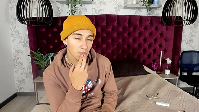 Andy Joy  online show from March 19, 11:36 am