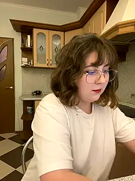 Snapshot of cinnabon_ chatting on December 1, 8:31 pm cinnabon online show from December 1, 8:31 pm