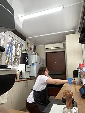 Snapshot of cinnabon_ chatting on January 23, 11:26 am cinnabon online show from January 23, 11:26 am