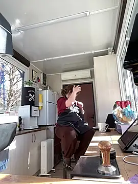 Snapshot of cinnabon_ chatting on March 7, 11:51 am cinnabon online show from March 7, 11:51 am