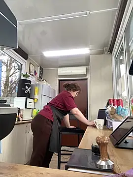 Snapshot of cinnabon_ chatting on March 7, 2:56 pm cinnabon online show from March 7, 2:56 pm