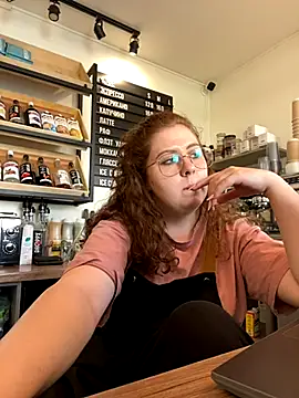 Snapshot of cinnabon_ chatting on September 9, 12:59 pm cinnabon online show from September 9, 12:59 pm