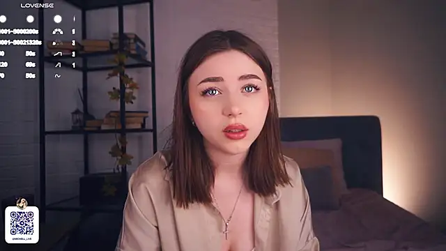 LindaFarmer online show from February 18, 4:04 am