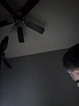 Snapshot of Roatame2 chatting on February 27, 2:22 am Roatame2 online show from February 27, 2:22 am