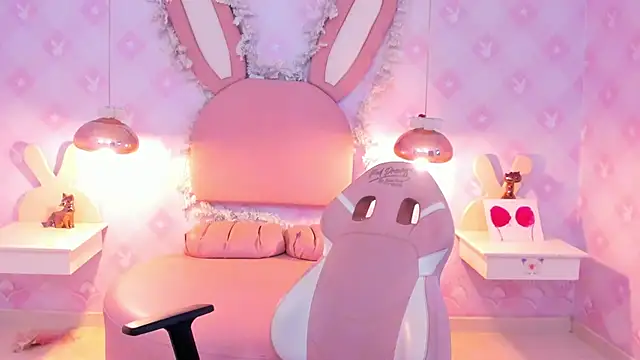 Saraa Skinny online show from February 28, 11:58 am