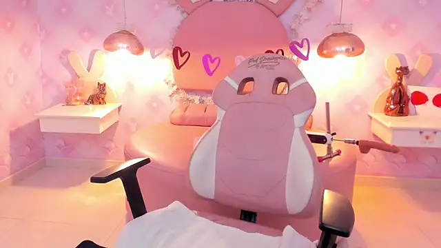 Saraa Skinny online show from March 8, 2:51 pm