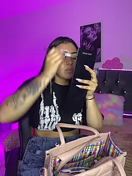 emily 22x online show from October 10, 9:25 pm