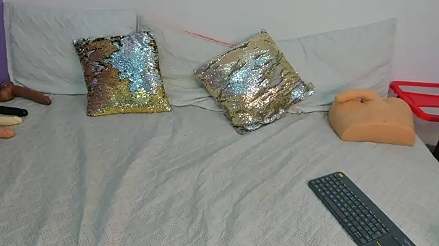 cookplleaser online show from February 10, 11:47 am