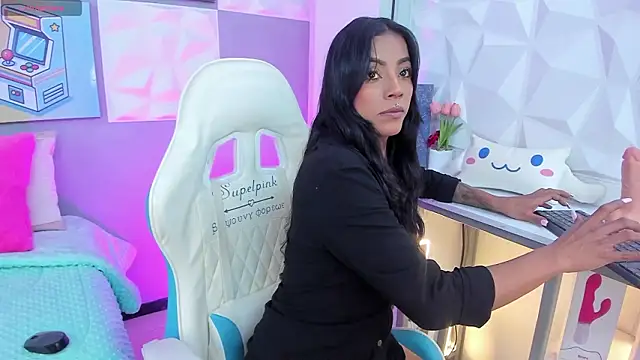 Amber villalobos  online show from March 24, 4:17 am