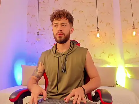 rikkostuff online show from October 6, 4:15 pm