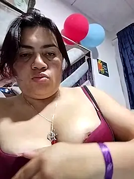 Snapshot of naughty-sharlot chatting on December 6, 11:57 pm naughty-sharlot online show from December 6, 11:57 pm