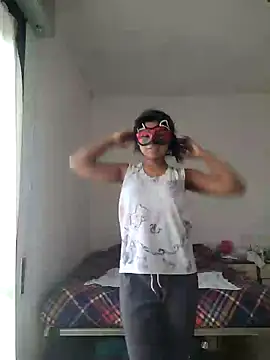 Snapshot of Bella_Luna18 chatting on March 15, 1:18 pm Bella Luna18 online show from March 15, 1:18 pm