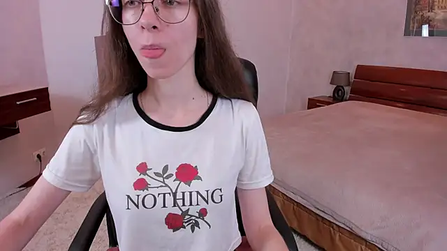 Pantyhose Mila online show from October 5, 7:12 pm