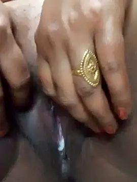 Snapshot of Tameesh_sexy_mistress chatting on January 8, 7:45 pm Tameesh sexy mistress online show from January 8, 7:45 pm