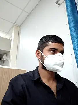 Snapshot of Ishan003 chatting on February 13, 1:48 pm Ishan003 online show from February 13, 1:48 pm